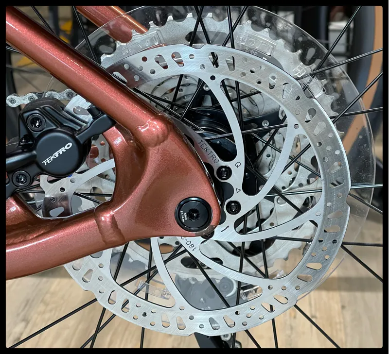 Giant Fathom 29 2 Large Terracotta 2022-8